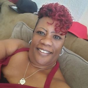 Meet your Posher, Cynthia